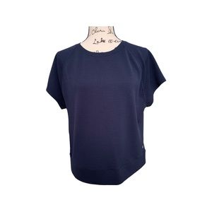 2 x 10. Gap fit woman shirt